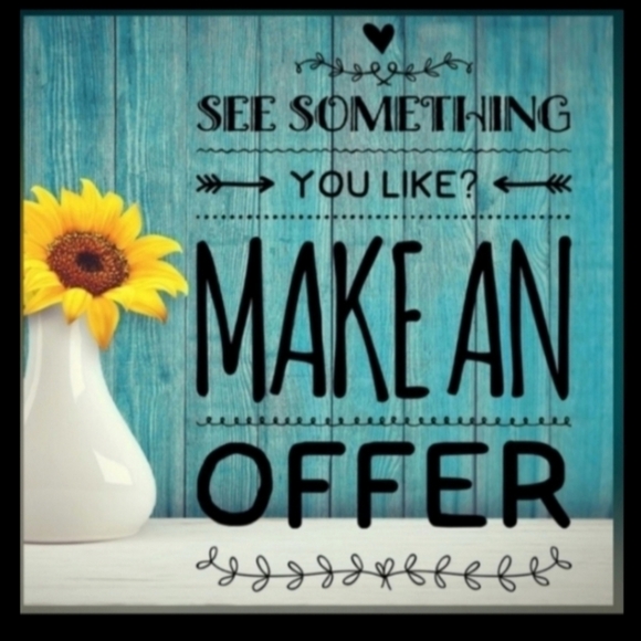 1. State Orange  Crop Top with Ruched Sleeves side Zip Closure. NWT Size SMALL - Picture 3 of 15